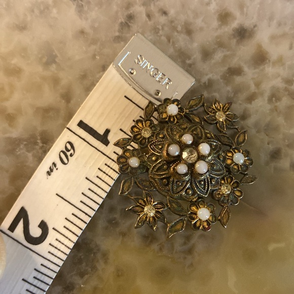 Vintage Dainty small pin brooch dark silver w milk glass beaded - Picture 6 of 12